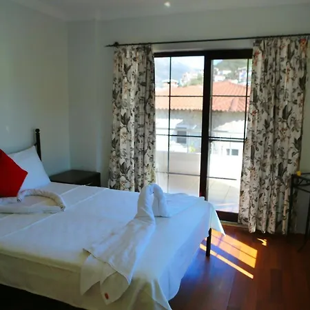 Club Merla Szálloda *