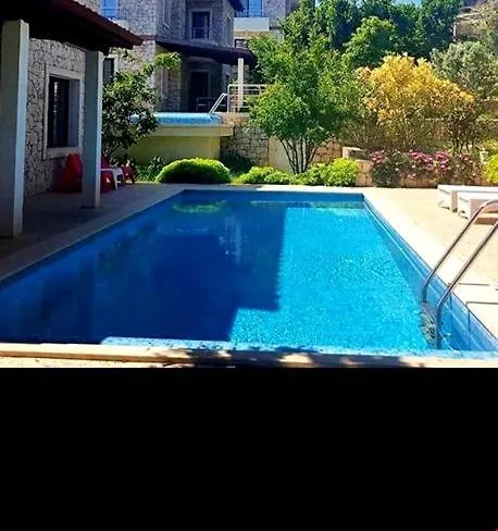 Готель Club Merla *