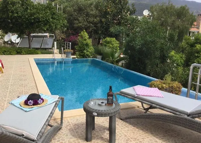 Готель Club Merla Каш